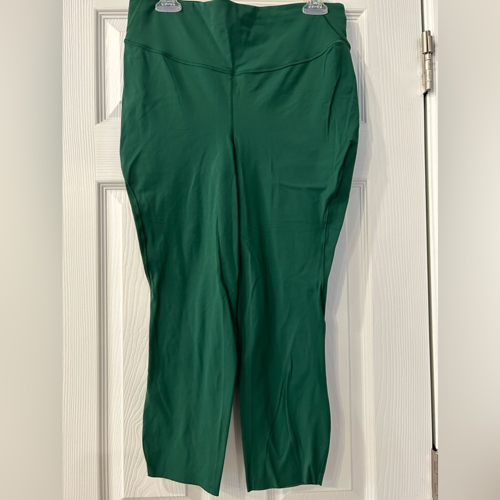 Kelly Green Lululemon Leggings!!!